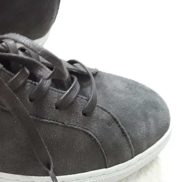 Banana Republic Mens Suede Mid Top Sneaker